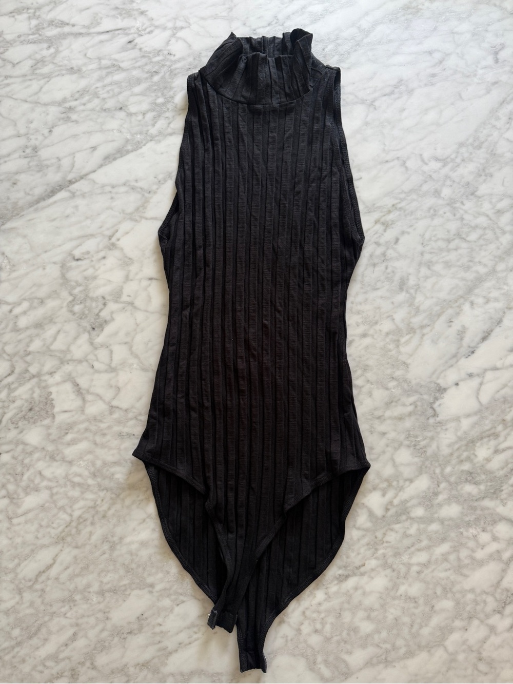 Reformation Bodysuit (small, black)